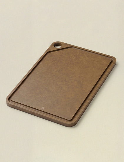 RIG TIG Z00324 1 CUT IT Chopping Board W 39,8 Cm Brown Lifestyle 2 AI Assisted