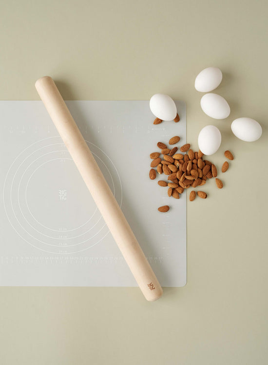 RIG-TIG BAKE-IT rolling pin and baking mat - Main Image